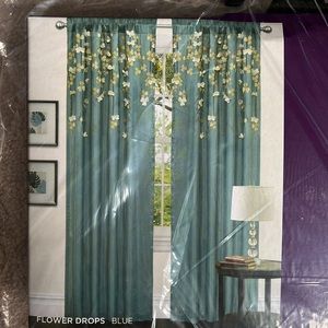 NWT 🏷️ Unopened Blue Flower Drop Curtain Panels (2) by Lush Decor